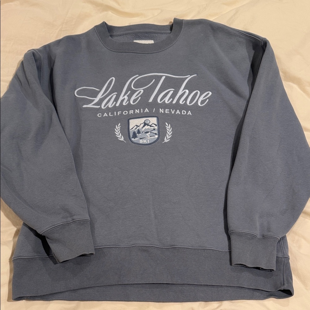Abercrombie & Fitch Gray Lake Tahoe Sweatshirt